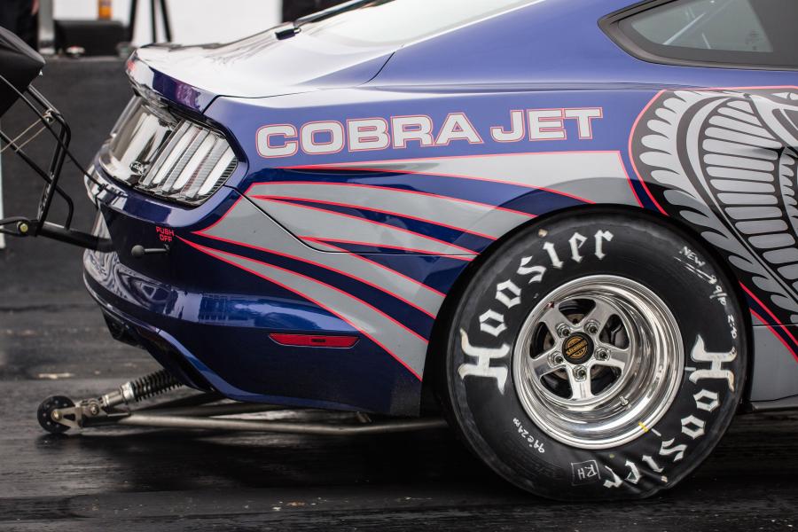  Ford Mustang Cobra Jet Drag Car 2016 года  (фото 3 из 17)